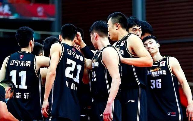 开云下载-抢眼表现引发关注，新星球员助CBA球队再创辉煌的简单介绍