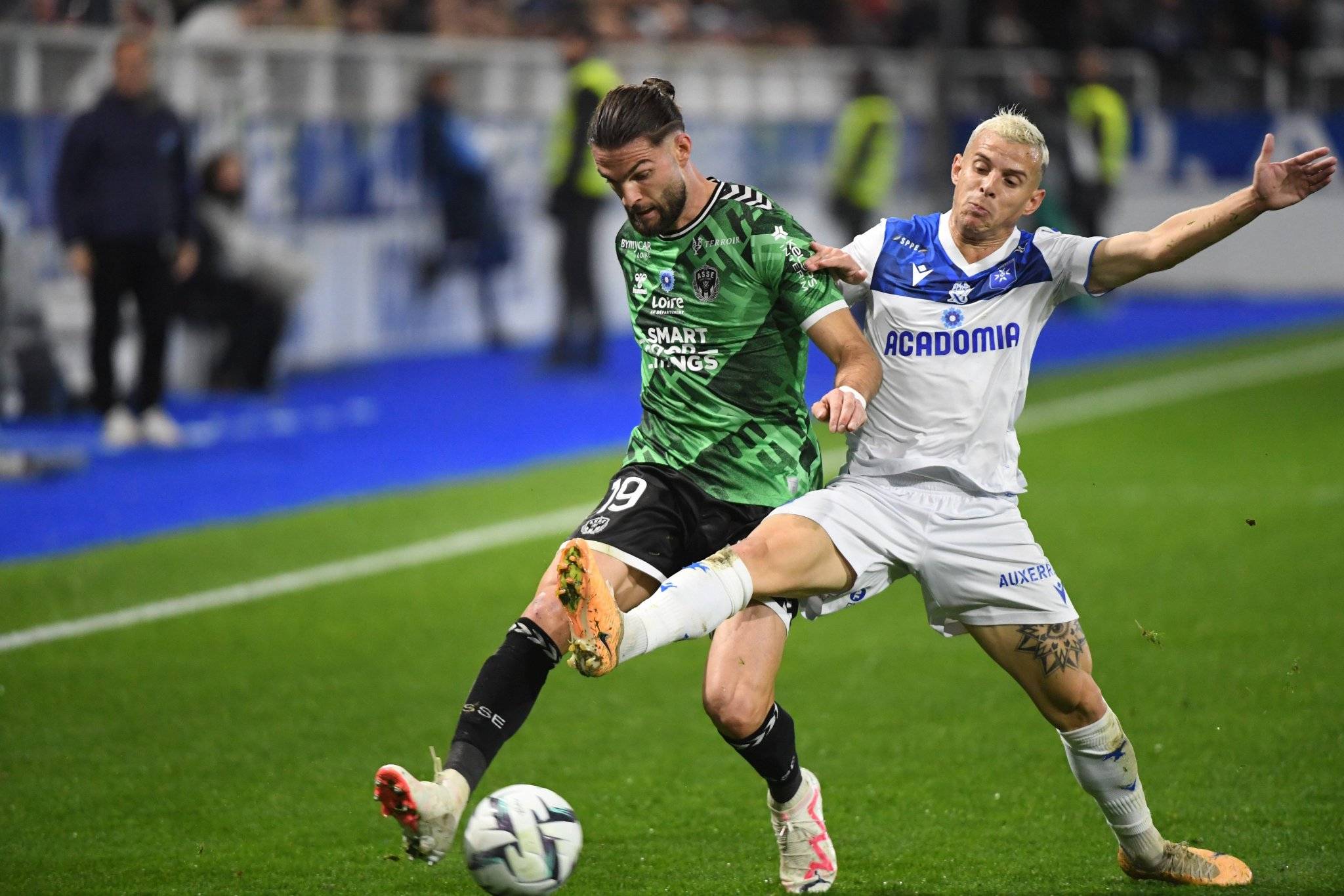 开云体育平台APP-圣埃蒂安队在主场表现出色，大胜对手，雄起法甲联赛的简单介绍