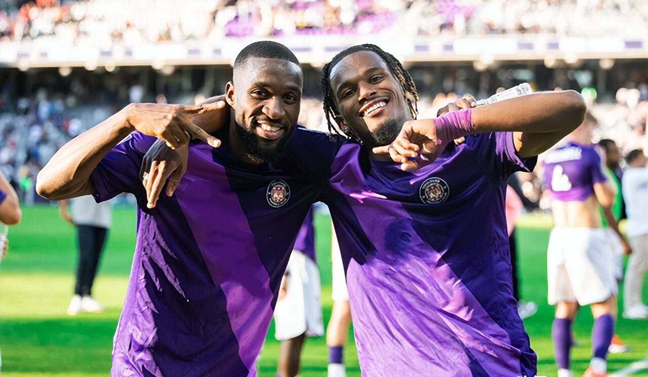 圣埃蒂安队在主场表现出色,大胜对手,雄起法甲联赛的简单介绍 圣埃蒂安队在主场表现出色,大胜对手,雄起法甲联赛的简单介绍