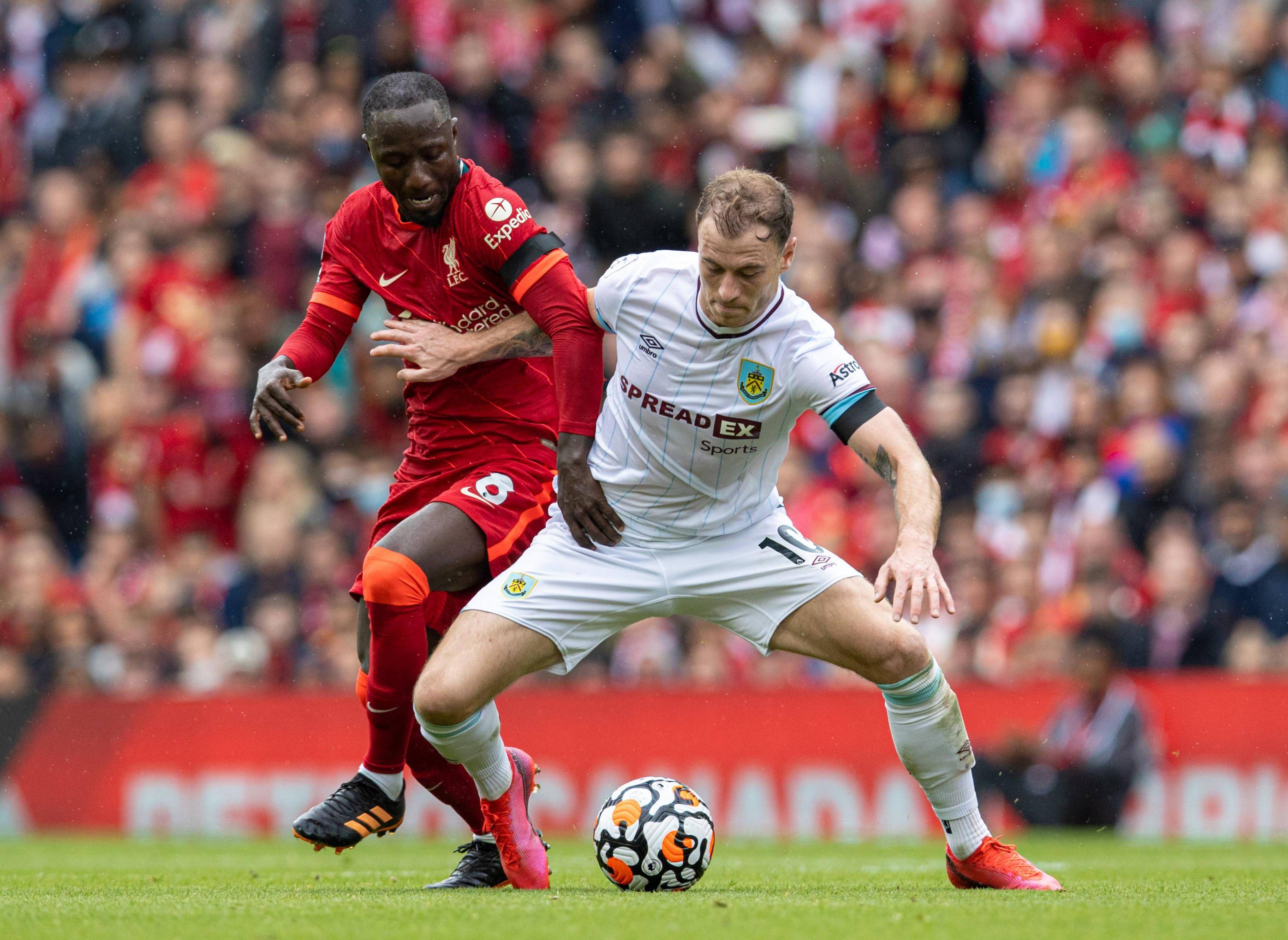 包含热刺客场扳平比分，主场大胜伯恩利的词条