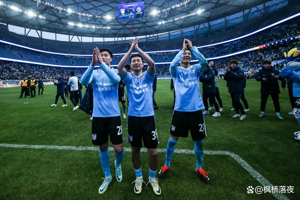 本赛季中超焦点战事再度上演，观众热情高涨的简单介绍