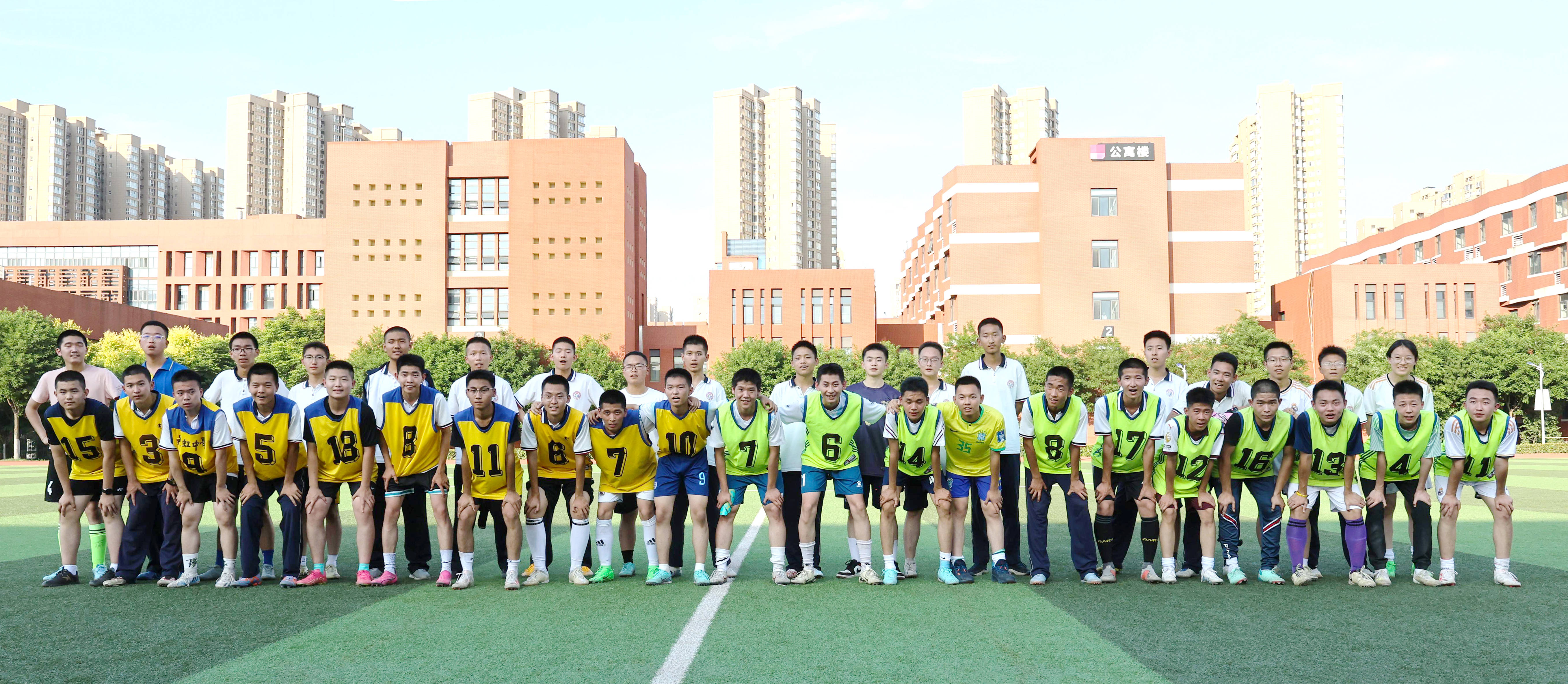 开云体育中国-关于足球比赛精彩纷呈，球员们奋勇拼搏的信息