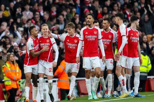 开云体育APP下载-阿森纳主场大胜南安普顿，重返英超前六的简单介绍