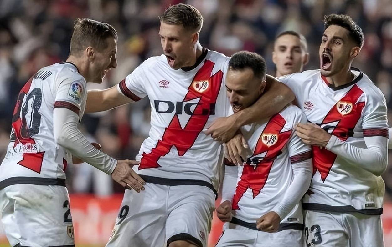 快讯:皇家马德里抵达美国备战世俱杯的简单介绍 快讯:皇家马德里抵达美国备战世俱杯的简单介绍