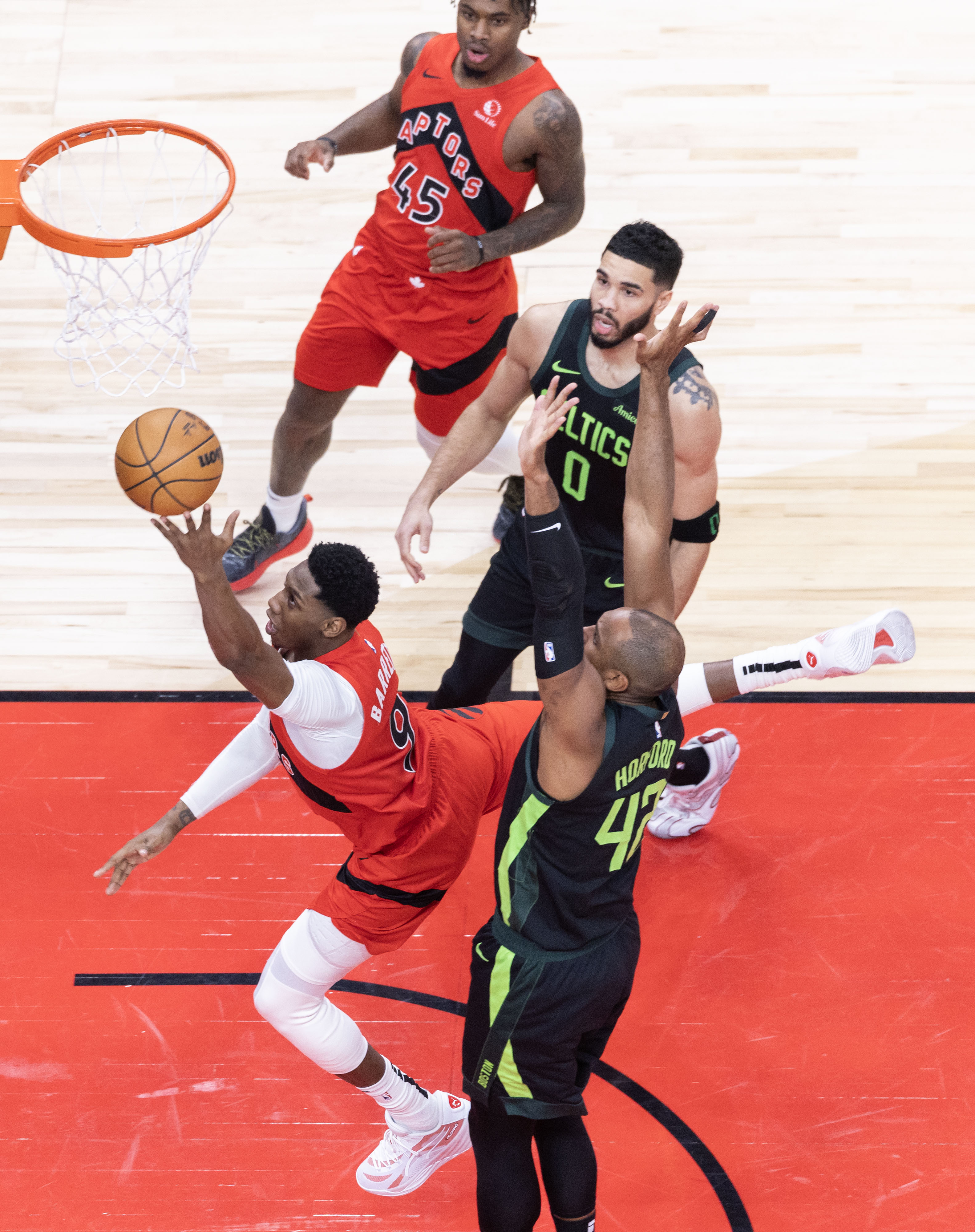 猛龙客场绝杀胜勇士，终止对手五连胜