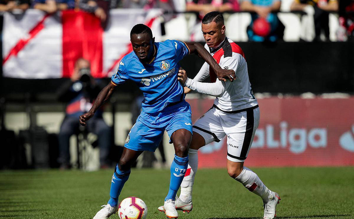 帕尔马尔斯不敌巴拉多利德,陷入保级泥潭 帕尔马尔斯不敌巴拉多利德,陷入保级泥潭