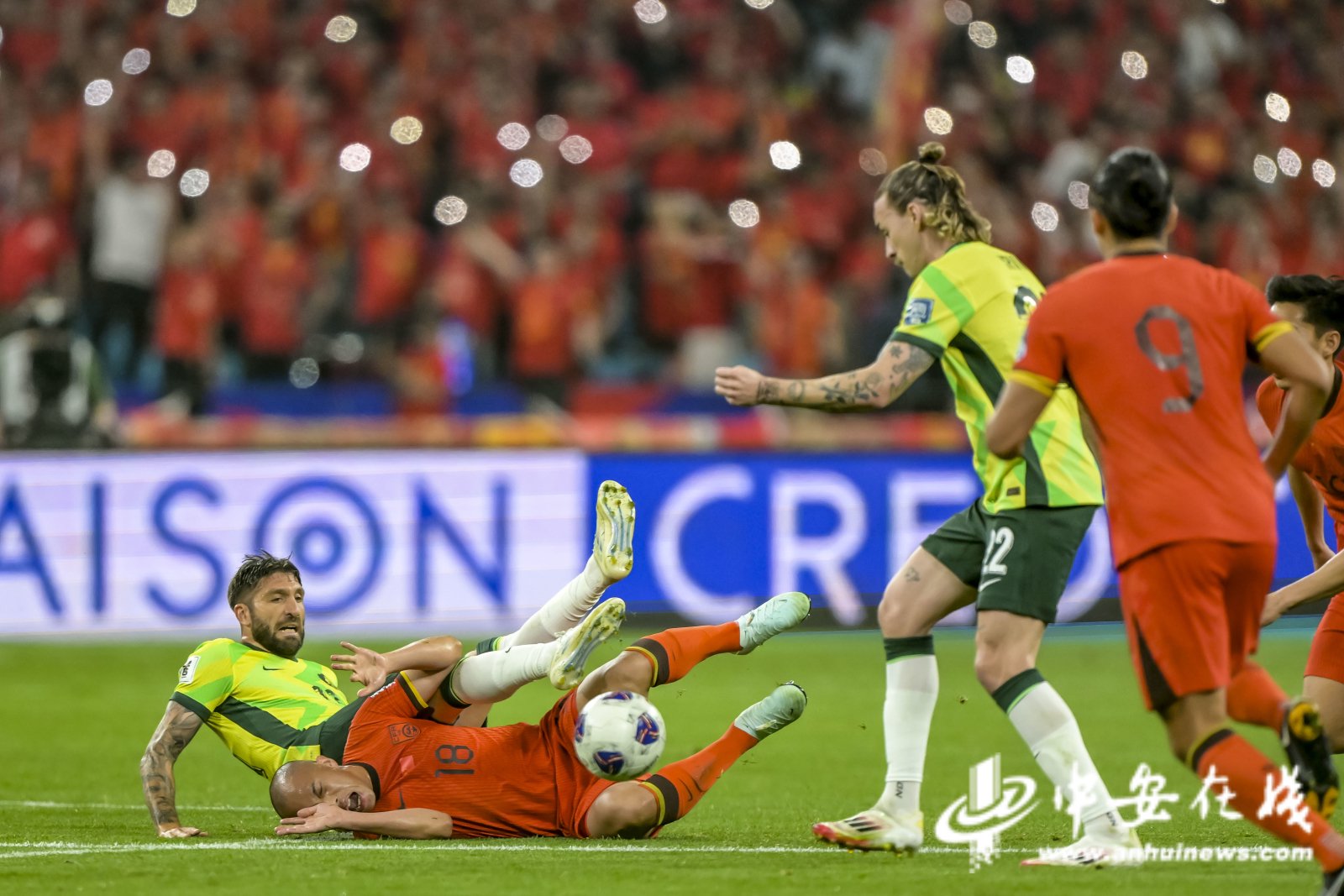 激烈比拼再掀热潮,体育界备受瞩目的简单介绍 激烈比拼再掀热潮,体育界备受瞩目的简单介绍