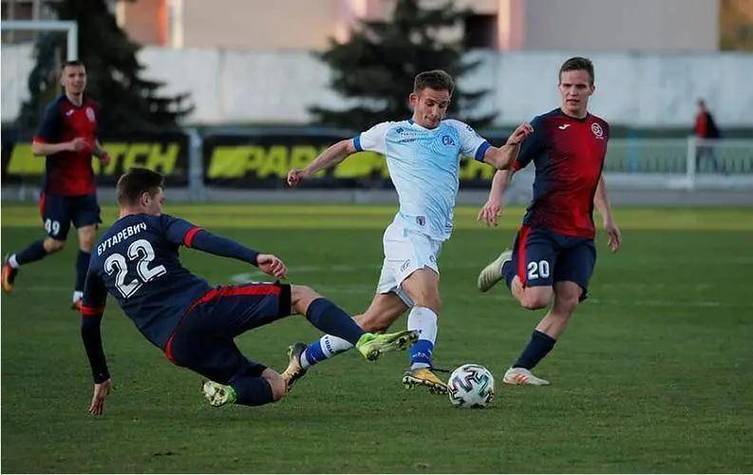 球迷们热切期待下一场精彩比赛的到来