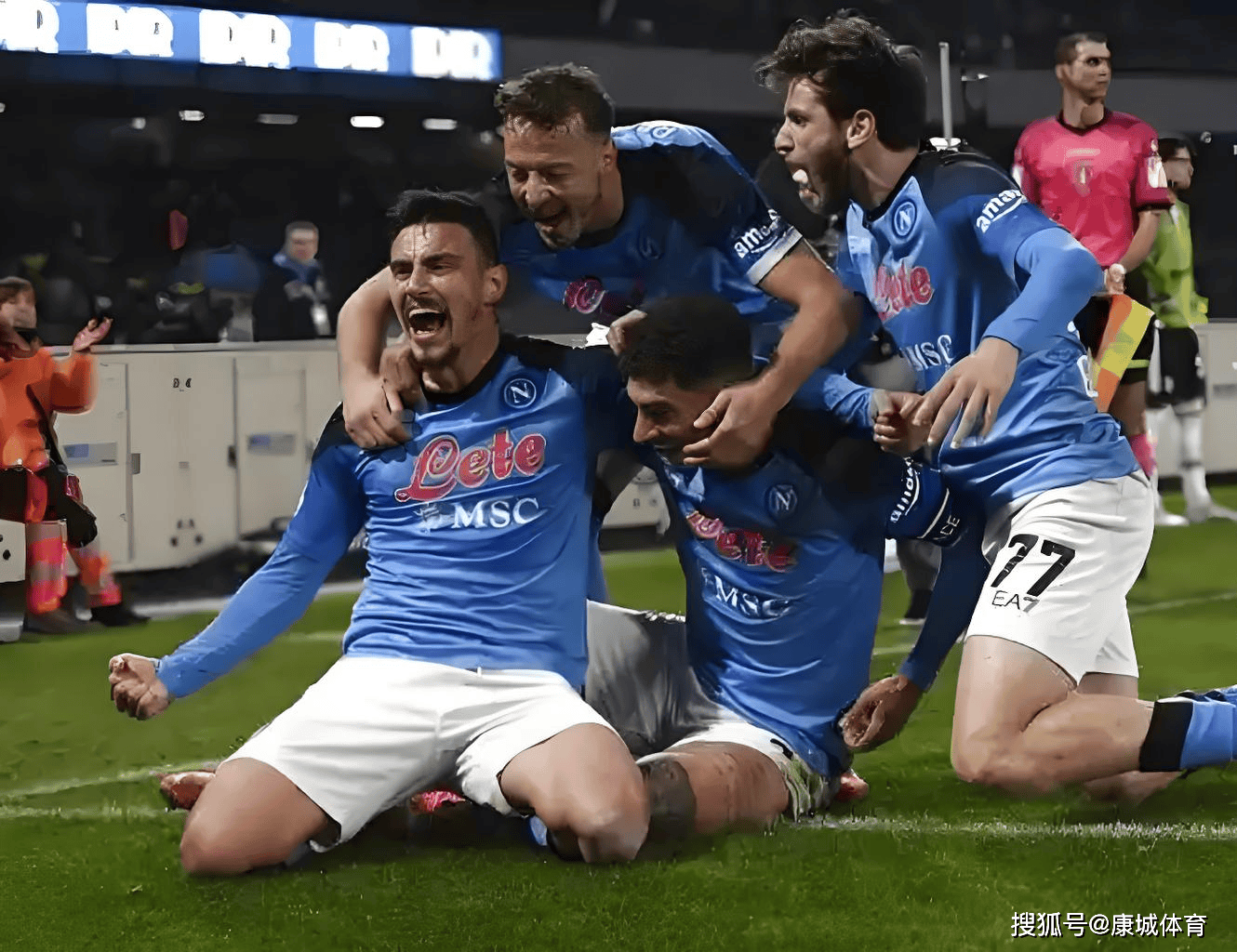 那不勒斯主场大胜,重返前四 那不勒斯主场大胜,重返前四