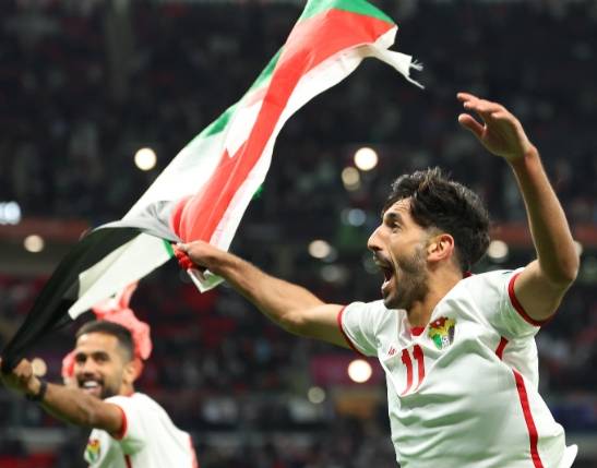 开云体育入口-阿曼足球队在亚洲联赛中迎来好转