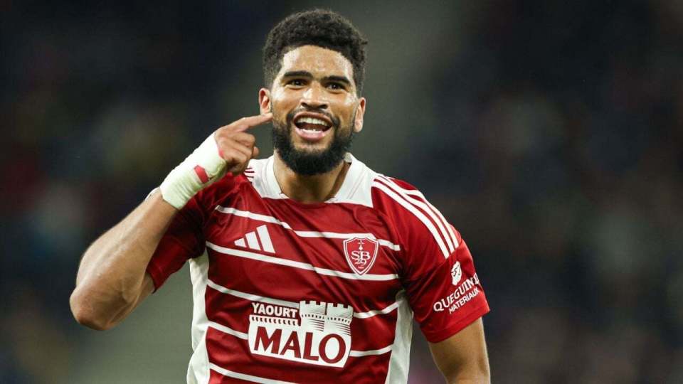 斯特拉斯堡主场战平,保持不败 斯特拉斯堡主场战平,保持不败