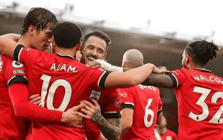 开云体育登录-巴伦西亚十连胜，保持不败纪录