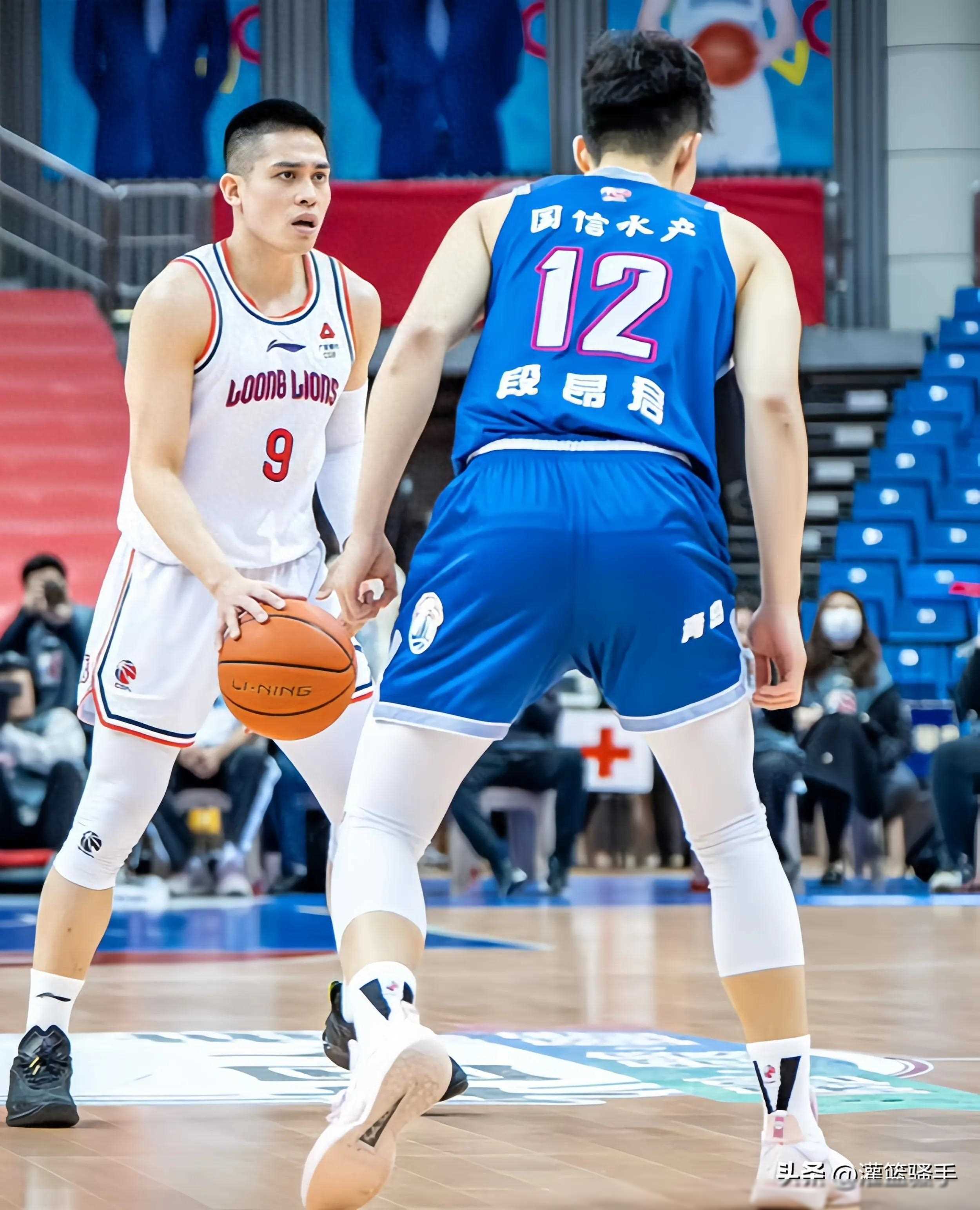 包含经验队老将坚守阵地,球队士气高涨带来连胜的词条 包含经验队老将坚守阵地,球队士气高涨带来连胜的词条