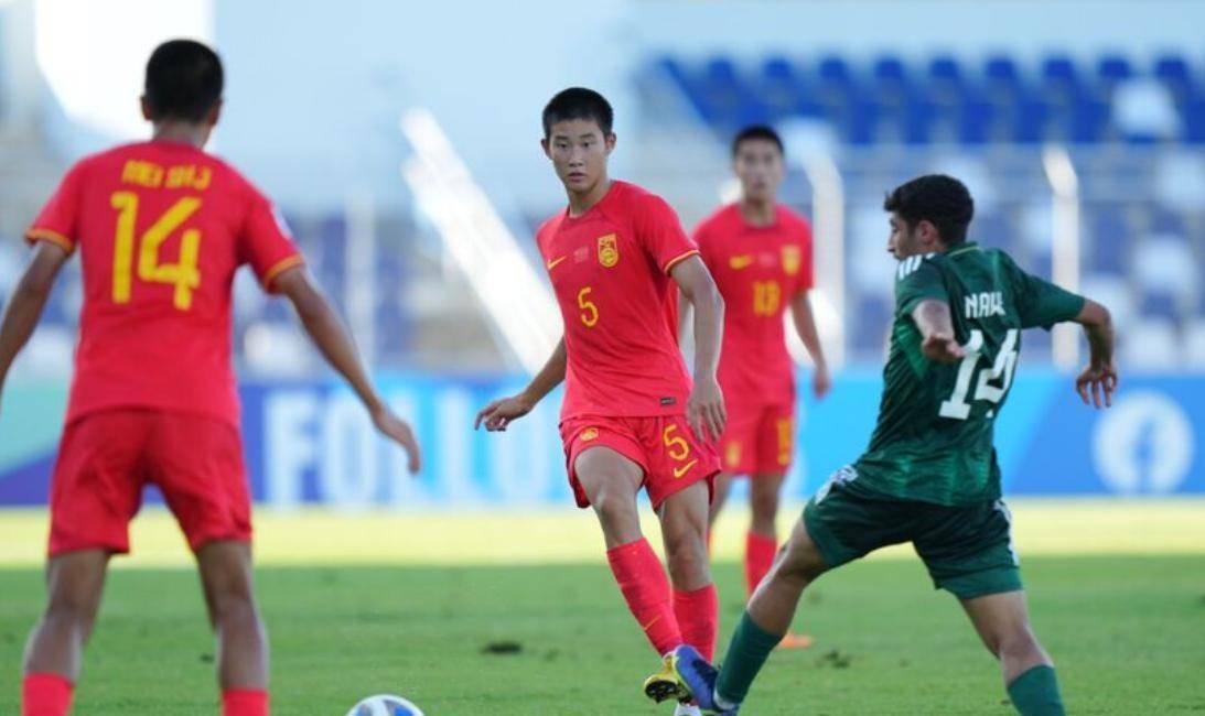 斗志昂扬!亚洲球队争夺足球王座 斗志昂扬!亚洲球队争夺足球王座