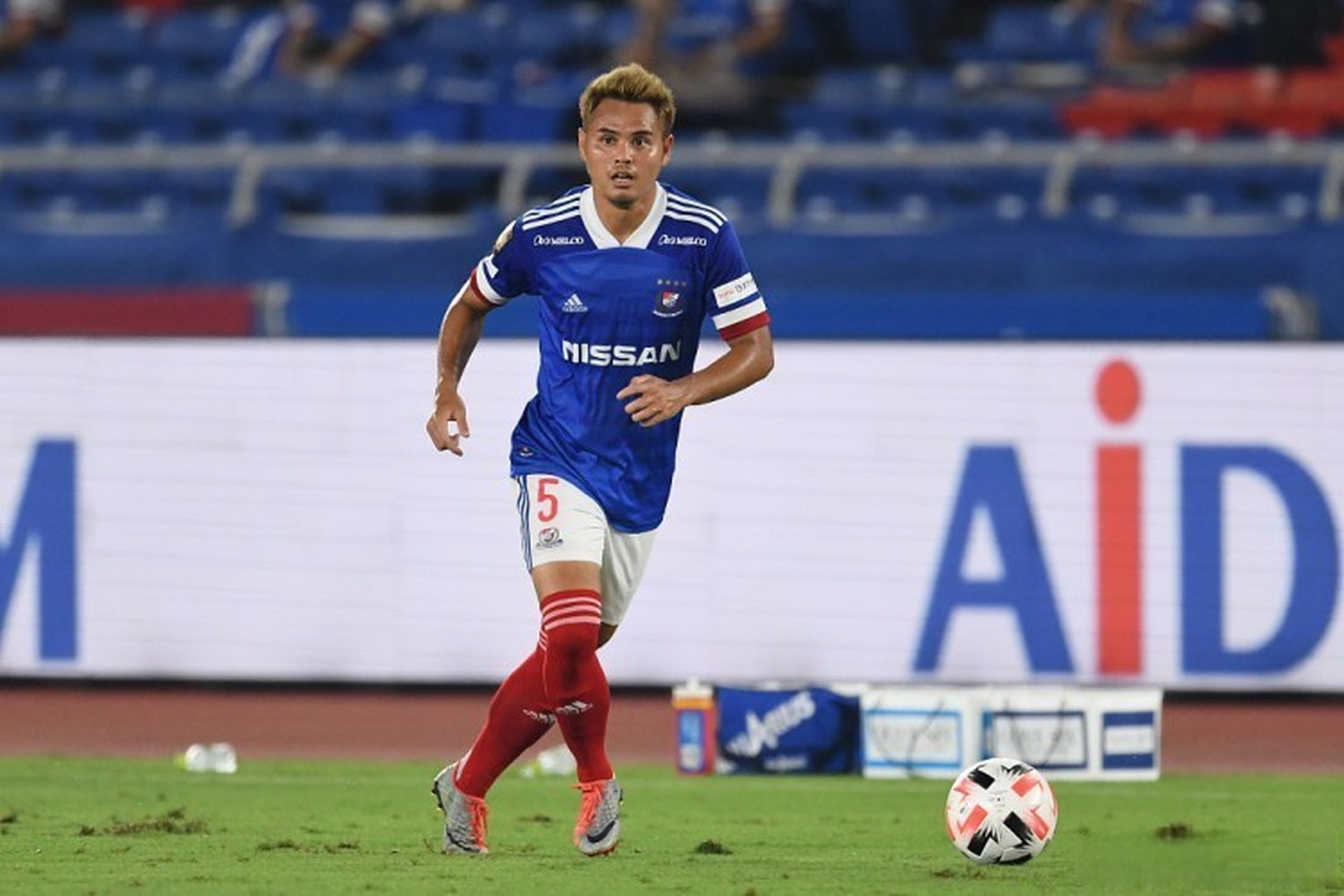 泰国球队不敌对手,晋级路途艰难 泰国球队不敌对手,晋级路途艰难