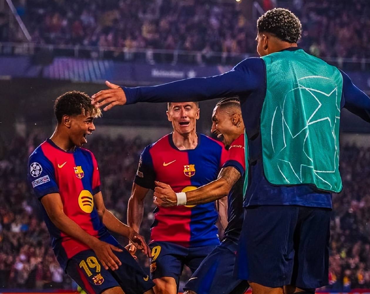 实时更新:瓦伦西亚惊险晋级,闯入欧冠四强 实时更新:瓦伦西亚惊险晋级,闯入欧冠四强