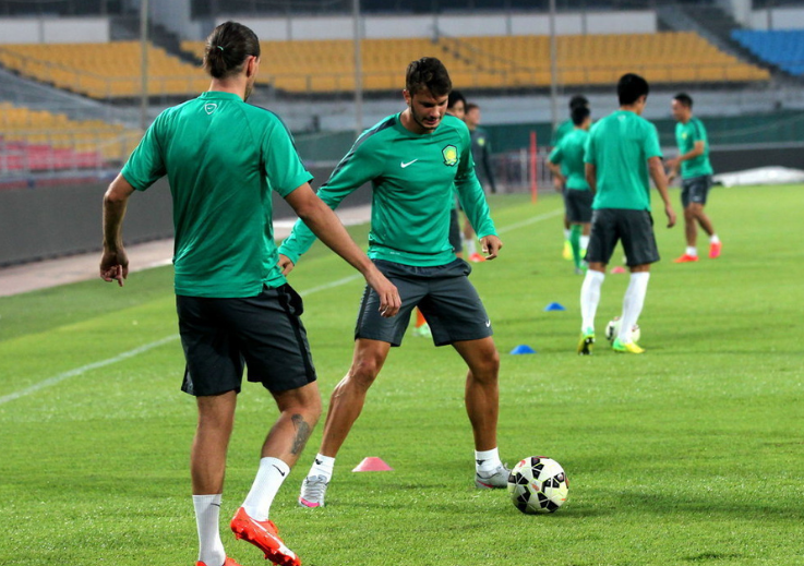 包含里尔主场扩大领先优势,稳坐榜首位置的词条 包含里尔主场扩大领先优势,稳坐榜首位置的词条