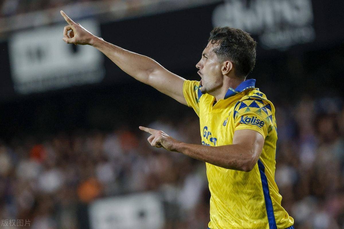 开云下载-瓦伦西亚遭遇连败，保级形势危急