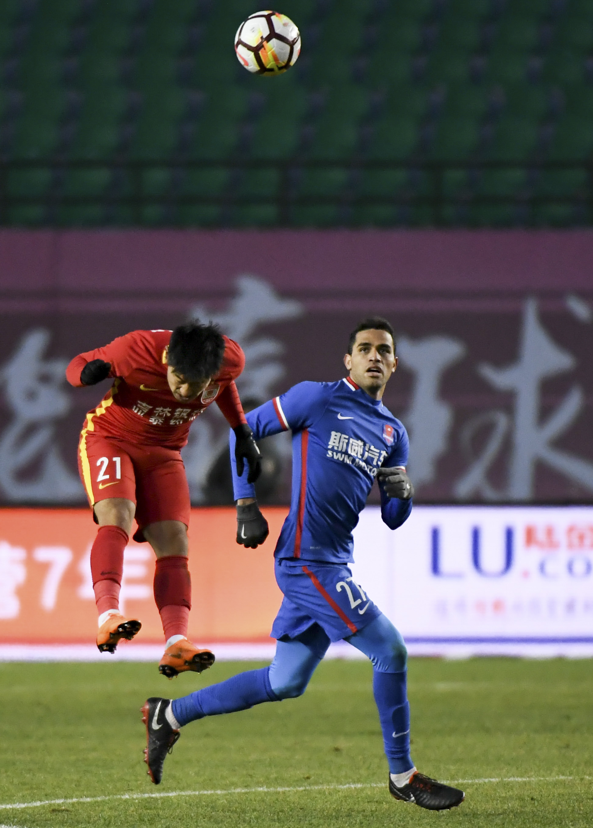 山东鲁能客场击败重庆斯威,豪取三分实力公认 山东鲁能客场击败重庆斯威,豪取三分实力公认