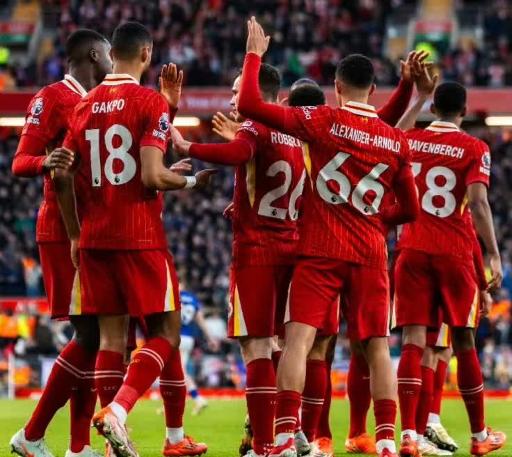 利物浦球员集训氛围融洽全队备战当晚出战