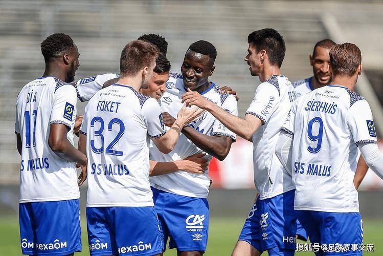 佛罗伦萨零封强敌,绝地反击赢得胜利 佛罗伦萨零封强敌,绝地反击赢得胜利