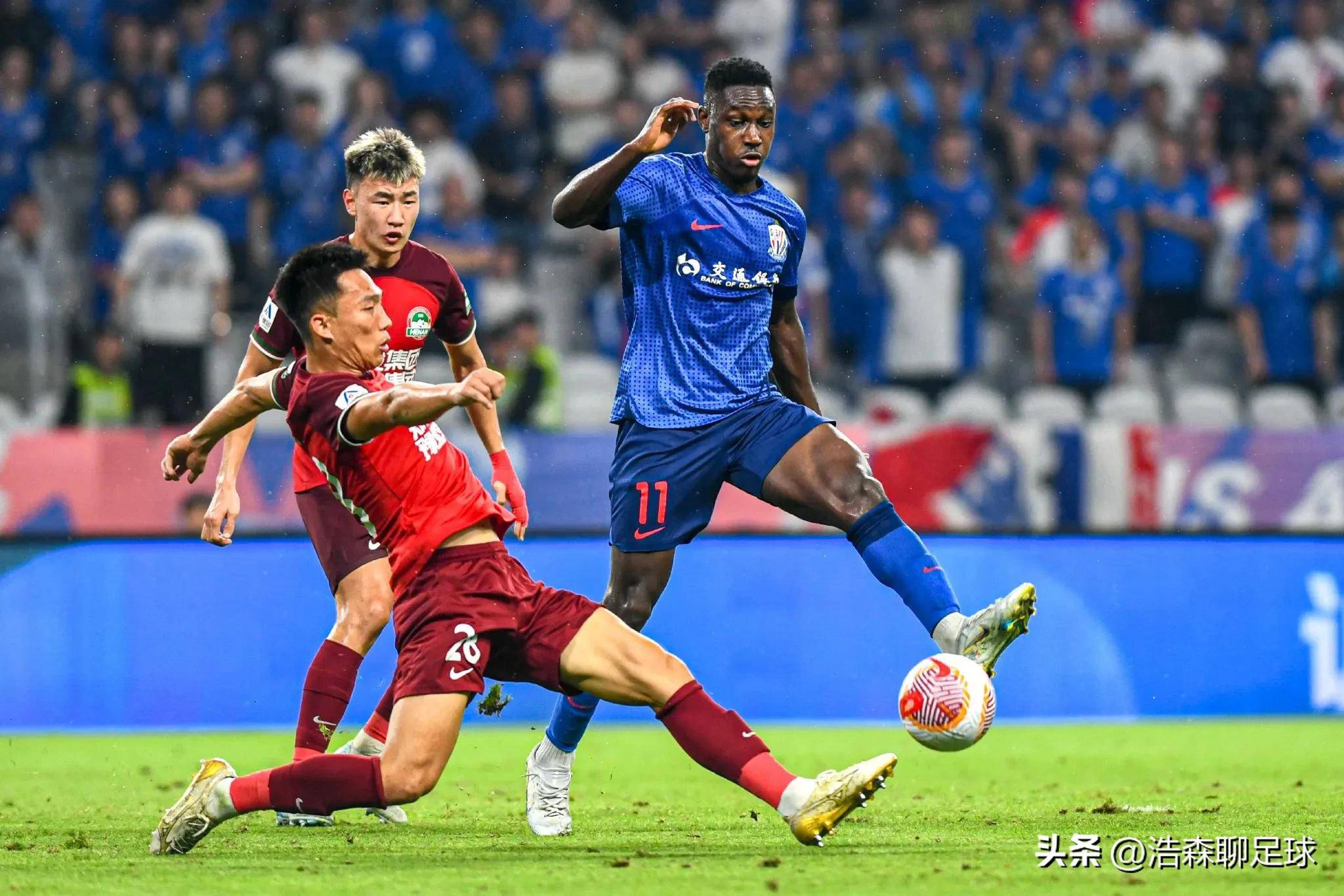 对手实力强劲，球队艰难取胜士气高涨