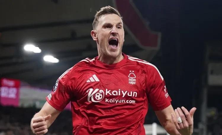 包含切尔西主场不敌莱斯特城,遭遇两连败,冠军形势岌岌可危的词条 包含切尔西主场不敌莱斯特城,遭遇两连败,冠军形势岌岌可危的词条