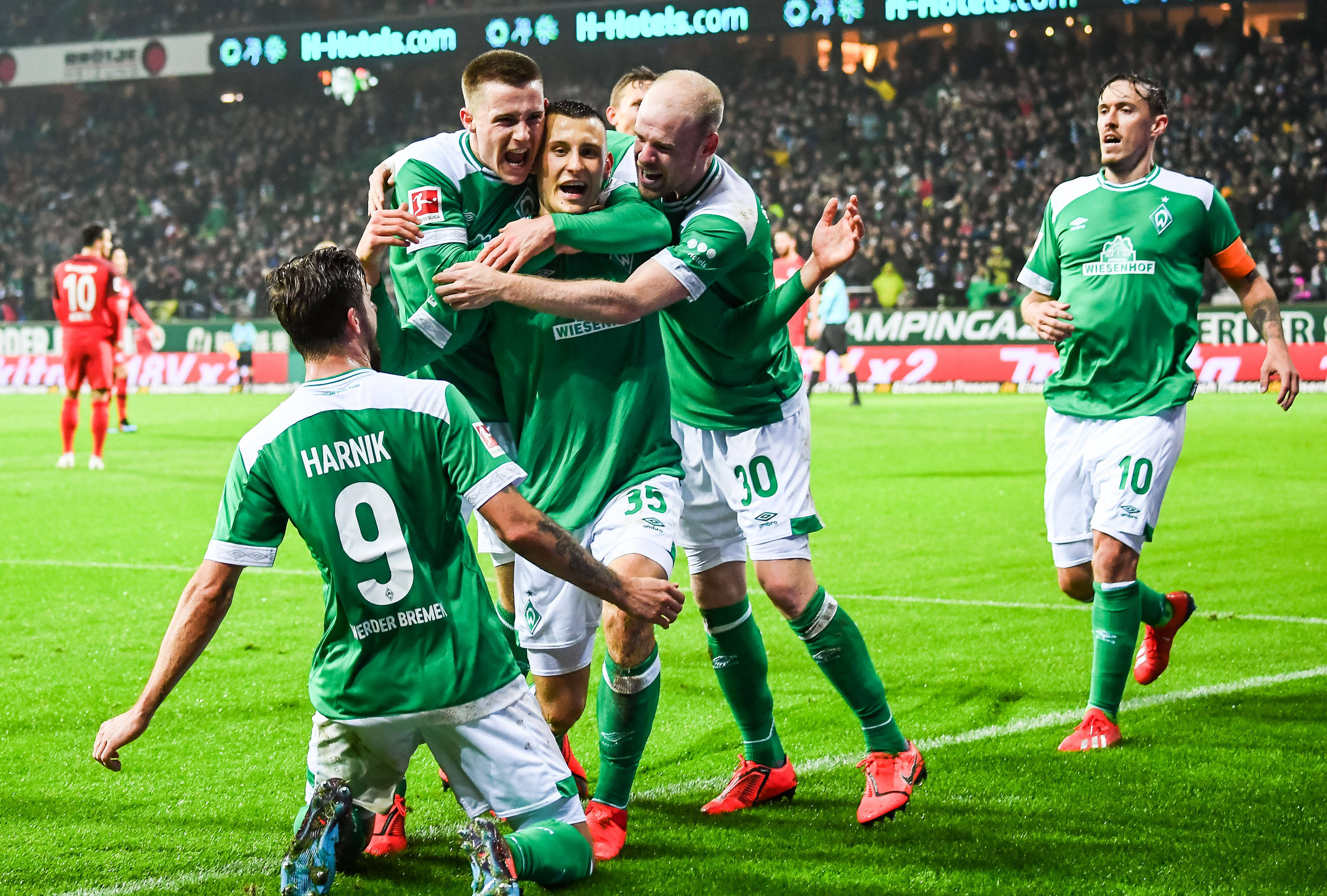 开云体育APP下载-云达不莱梅战术调整频频，或在主场极力抵御门兴攻势的简单介绍