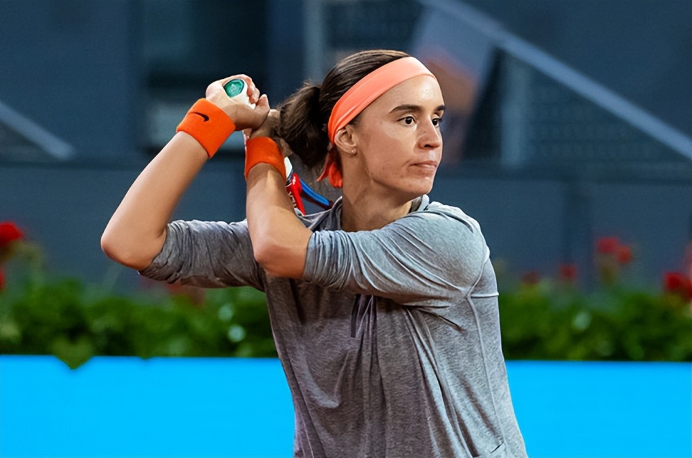 开云平台-TL轻取C9，Clid打出惊人五杀激烈交锋半决赛，强势挺进下一轮的简单介绍