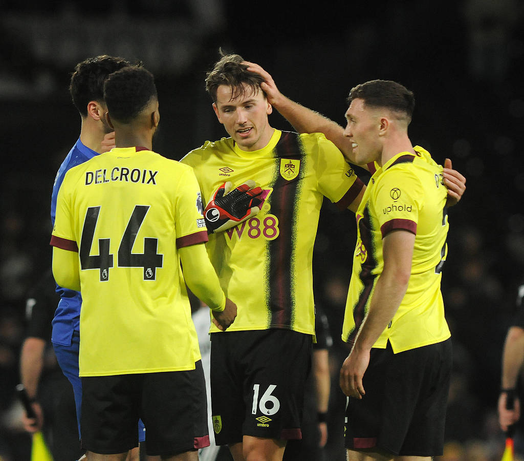 托卢兹在主场逼平尼斯，继续艰难保级