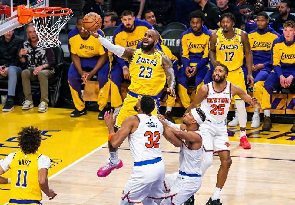 开云体育官方网站-尼克斯队连续输球，球队整体实力存疑