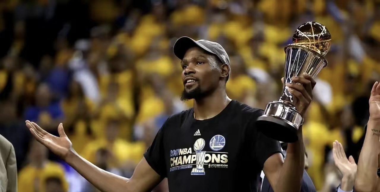 篮网完胜勇士,杜兰特32分刷新记录 篮网完胜勇士,杜兰特32分刷新记录