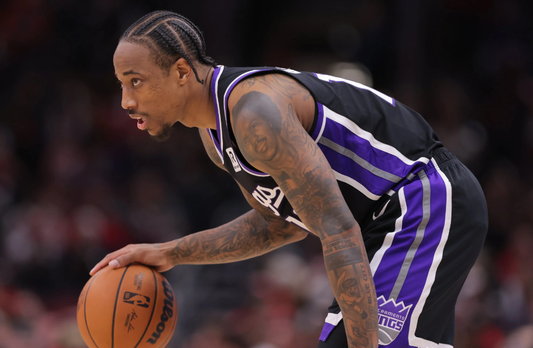 猛龙队球星德罗赢得最佳防守球员奖