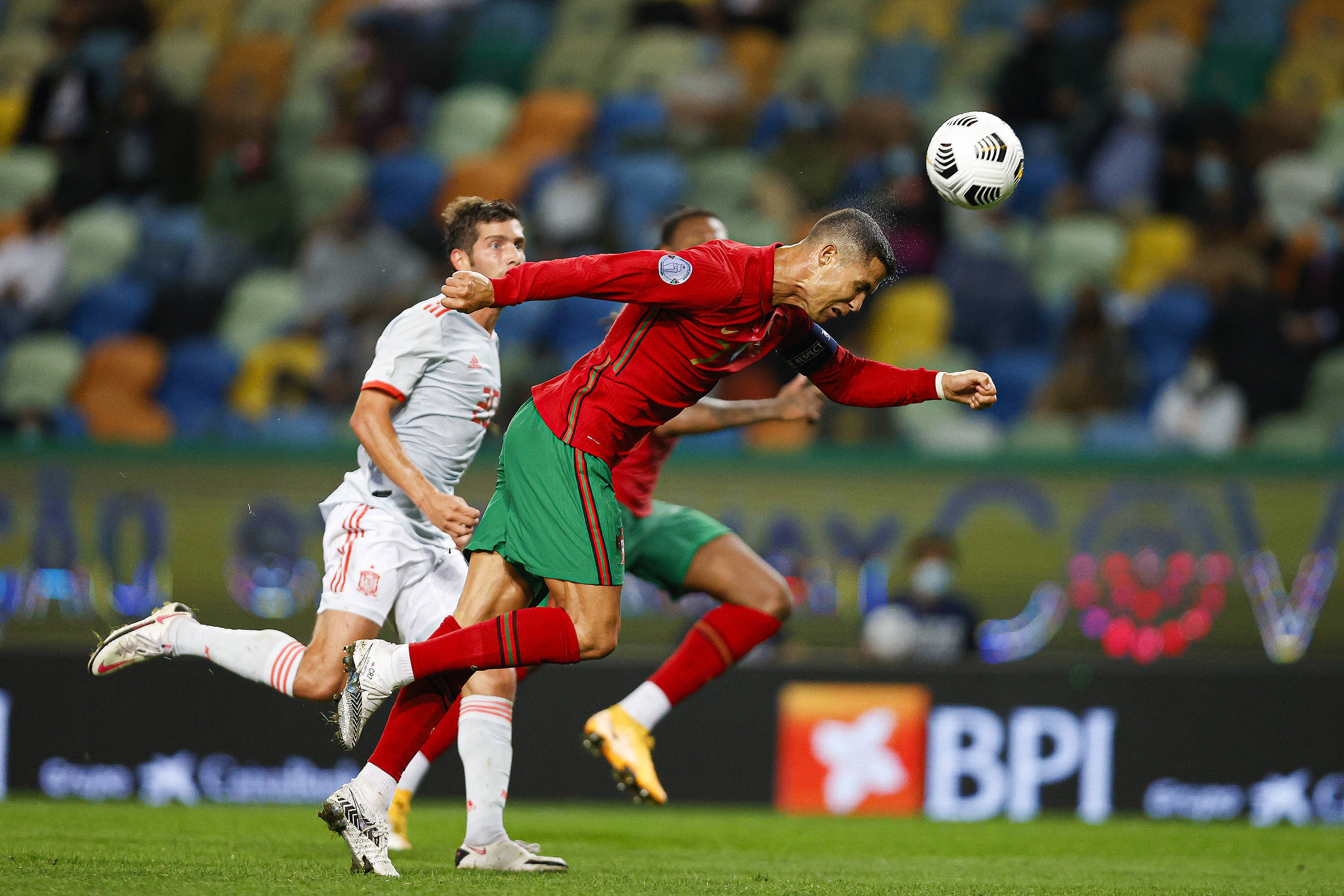 精彩绝伦的欧洲预选赛，燃烧着热血的竞技场！的简单介绍