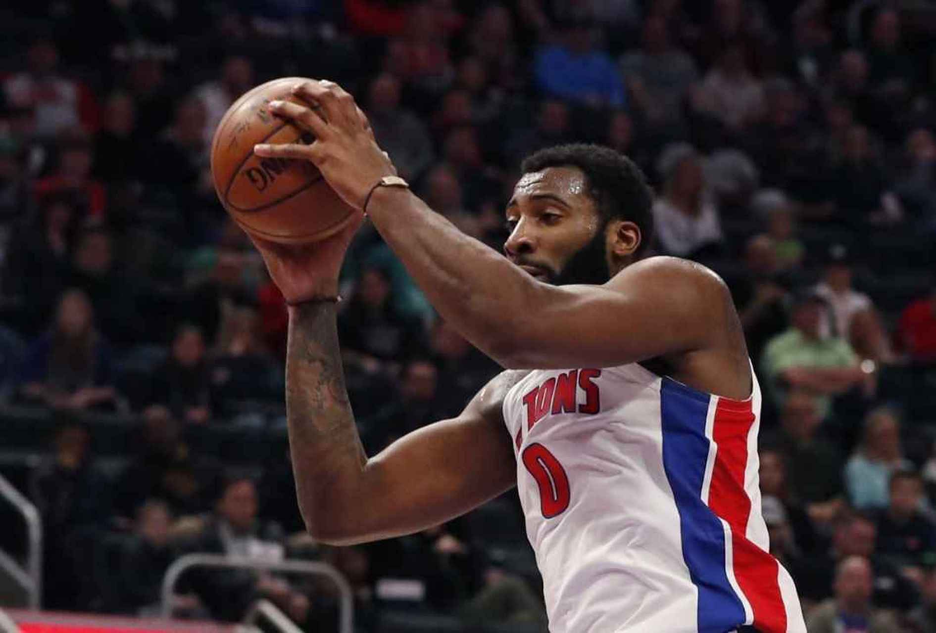 尼克斯豪取凯西,痛击独行侠 尼克斯豪取凯西,痛击独行侠